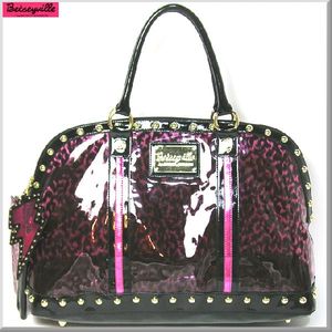 Betsey ville CHEETAH GIRL BV14195 オーバーナイトバッグ(ベッツィージョンソン)by Betsey Johnson