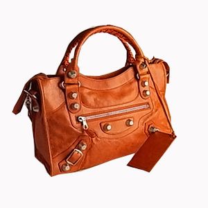 BALENCIAGA : バレンシアガ 09春夏新作 エディターズバッグ ザ・シティー ジャイアント シルバースタッズ マンダリンオレンジ